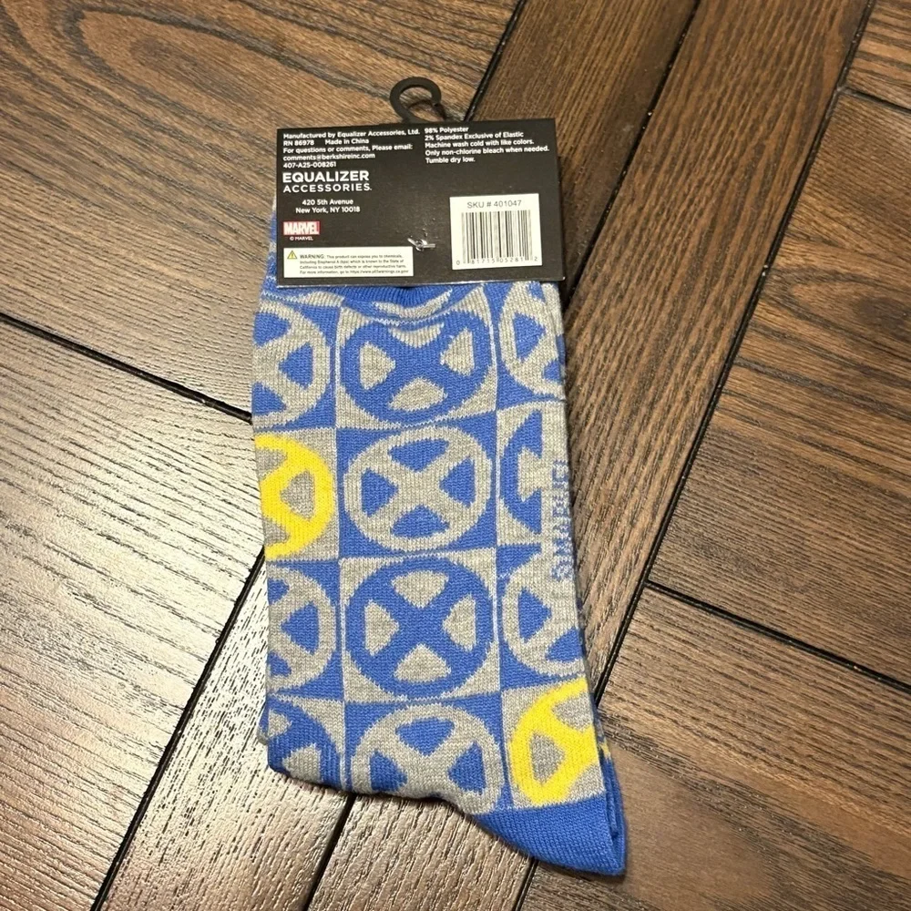 3/$20 Marvel X-Men Crew Socks a Blue Yellow Gray pattern with X-Men "X" logo NWT - Picture 3 of 6
